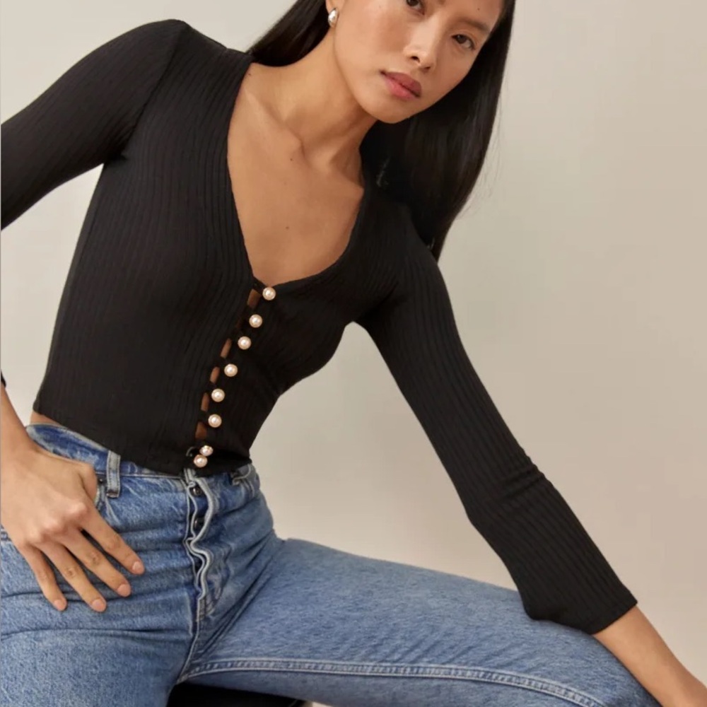 REFORMATION GELLAR KNIT TOP